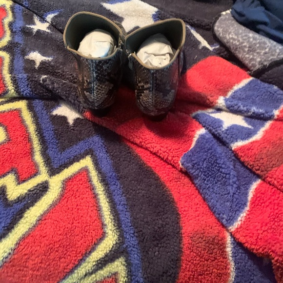 Salon studio snake skin boots - Picture 4 of 5